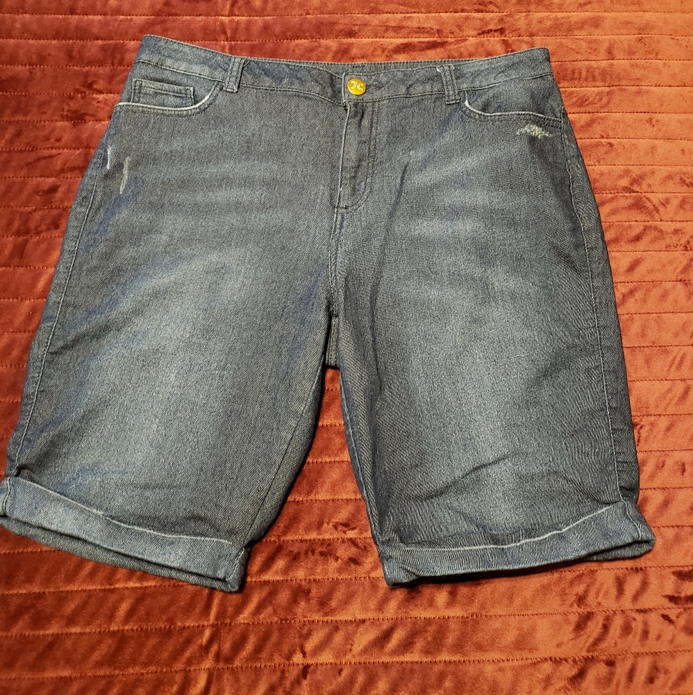 Juicy Couture Distressed Bermuda Shorts sz 12 EUC